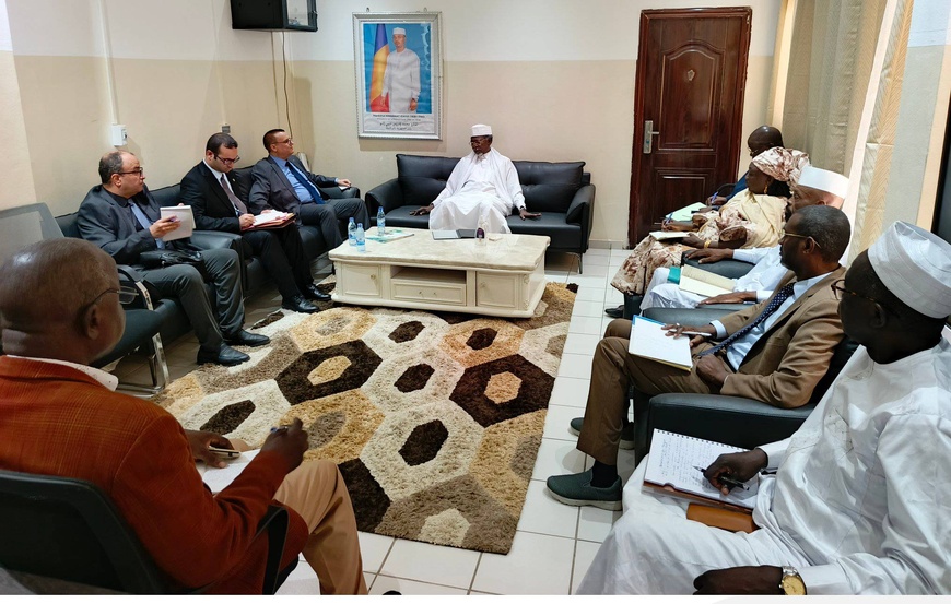 Tchad : le ministre de l’Enseignement supérieur accorde une audience à l’ambassadeur d’Algérie