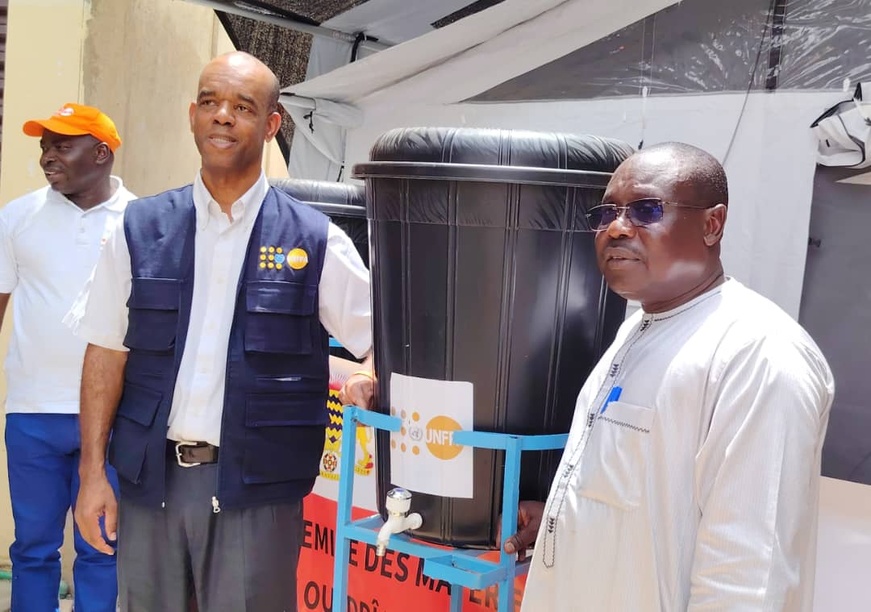 Tchad : à Abéché, l’UNFPA fait un don à la délégation sanitaire du Ouaddaï Tchad : à Abéché, l’UNFPA fait un don à la délégation sanitaire du Ouaddaï