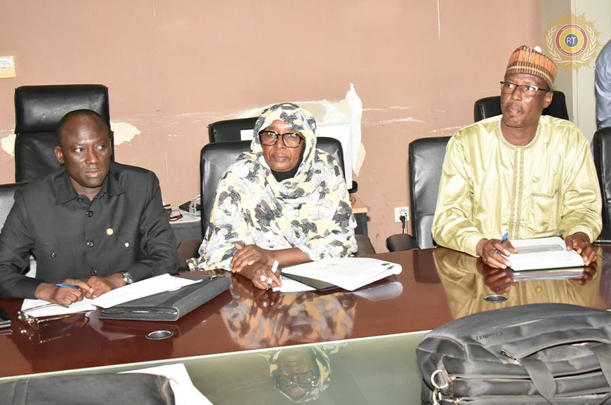 Tchad : le projet de loi sur le secret bancaire renvoyé à la Commission des affaires économiques et financières Tchad : le projet de loi sur le secret bancaire renvoyé à la Commission des affaires économiques et financières