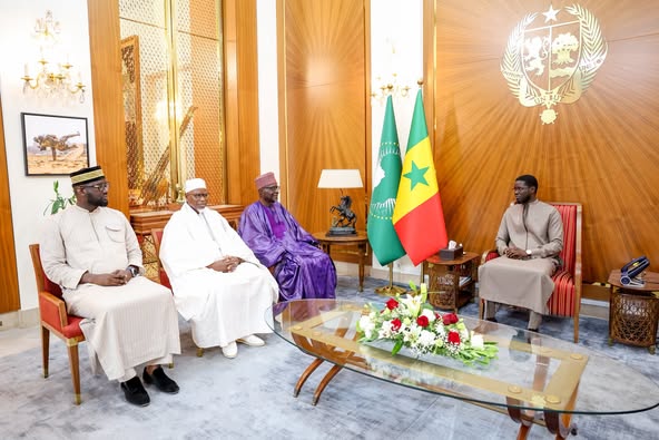 Sénégal : Le Président Diomaye Faye reçoit la Ligue des Imams pour la cohésion nationale