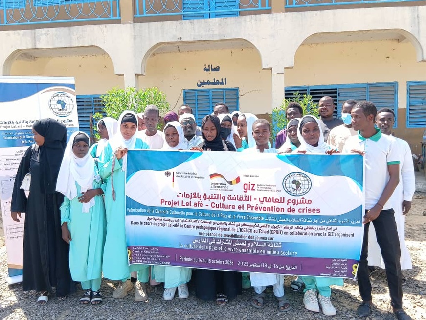 تواصل الحملة التوعوية حول التعايش السلمي فعالياتها بثانوية السلام في نجامينا