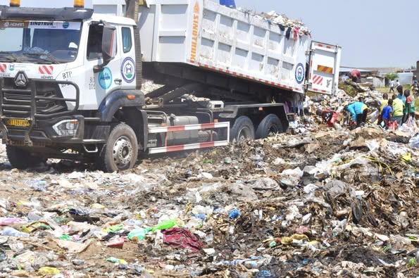 Tchad : Vaste opération de nettoyage et de réaménagement du site d’ordures de Gassi