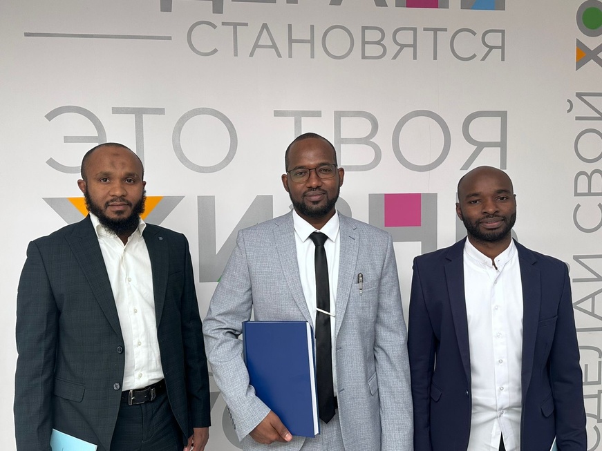 Tchad : Un étudiant tchadien en Russie soutient une thèse novatrice sur la lutte contre le terrorisme en Afrique Centrale Tchad : Un étudiant tchadien en Russie soutient une thèse novatrice sur la lutte contre le terrorisme en Afrique Centrale