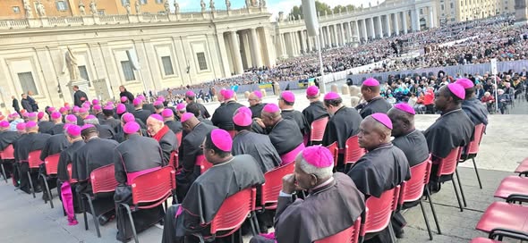 Cameroun – Rome : Les pèlerins camerounais rencontrent le Saint-Père et implorent la paix