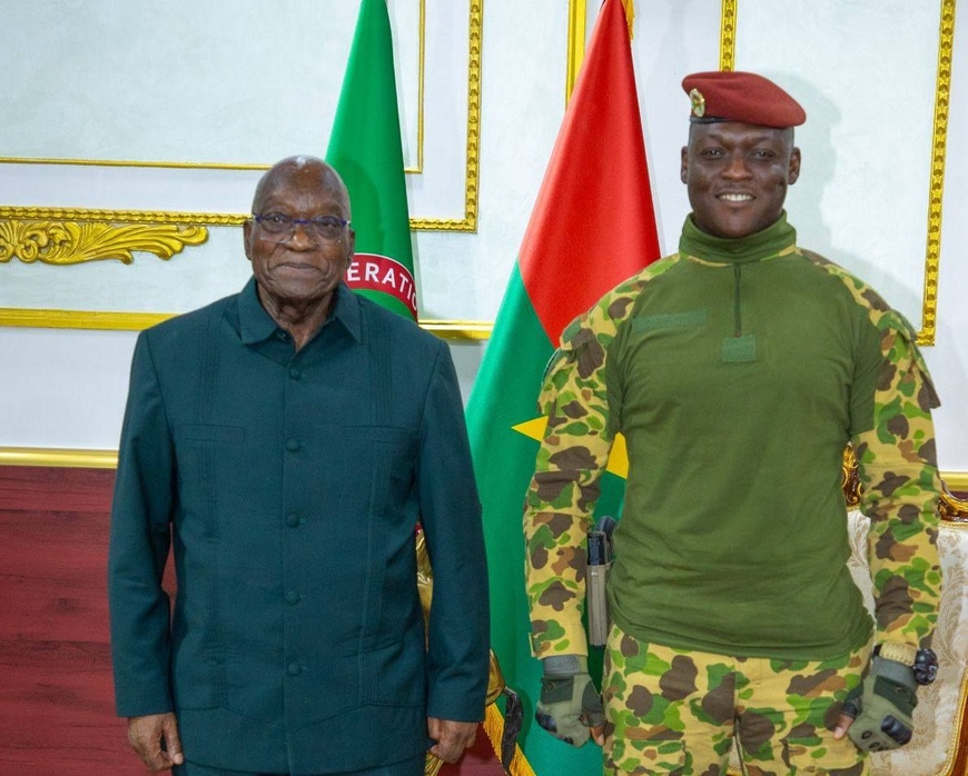 Burkina : le président Ibrahim Traoré échange avec l’ancien président sud-africain Jacob Zuma