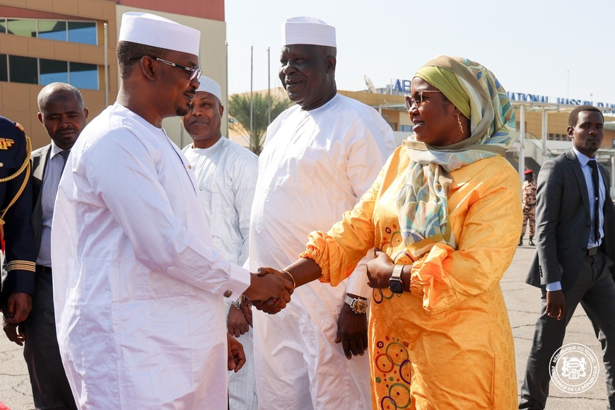 Tchad :  le chef de l’Etat à Abu Dhabi en vue de la table ronde du PND