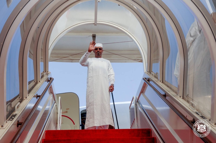 Tchad : le chef de l’Etat à Abu Dhabi en vue de la table ronde du PND Tchad : le chef de l’Etat à Abu Dhabi en vue de la table ronde du PND