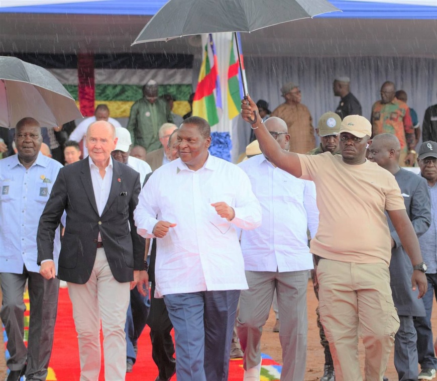 RCA : le président de la République lance la construction du siège de Trans African Railways System LT RCA : le président de la République lance la construction du siège de Trans African Railways System LT