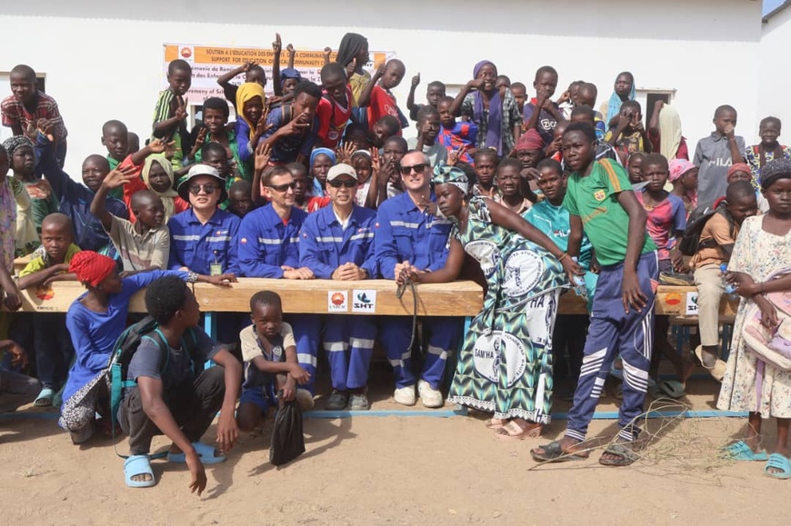 Tchad : La CNPCIC fait don de manuels scolaires pour soutenir le développement communautaire à Koudalwa Tchad : La CNPCIC fait don de manuels scolaires pour soutenir le développement communautaire à Koudalwa