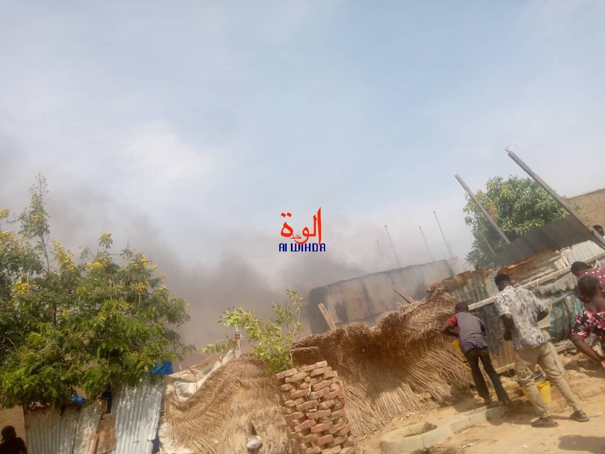 Tchad : à N'Djamena, incendie domestique dans le 9e arrondissement, quartier Walia Hadjaraï Tchad : à N'Djamena, incendie domestique dans le 9e arrondissement, quartier Walia Hadjaraï