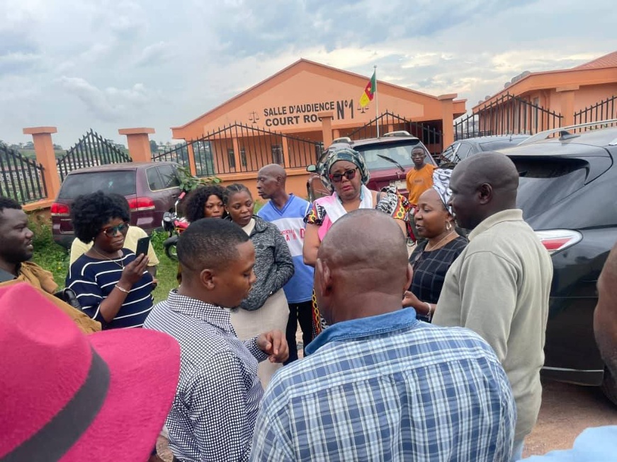 Cameroun : Stand Up For Cameroon en soutien aux détenus de la crise post-électorale de Yaoundé Cameroun : Stand Up For Cameroon en soutien aux détenus de la crise post-électorale de Yaoundé