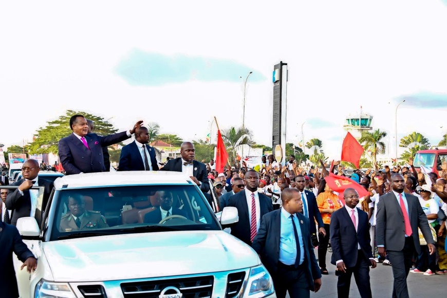 Arrivée de Denis Sassou N'Guesso à Pointe-Noire Arrivée de Denis Sassou N'Guesso à Pointe-Noire