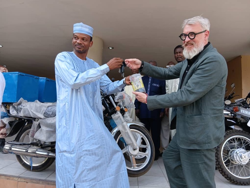 تشاد: برنامج الأمم المتحدة الإنمائي يدعم وزارة العدل بعشر دراجات نارية لتعزيز خدمات العدالة تشاد: برنامج الأمم المتحدة الإنمائي يدعم وزارة العدل بعشر دراجات نارية لتعزيز خدمات العدالة