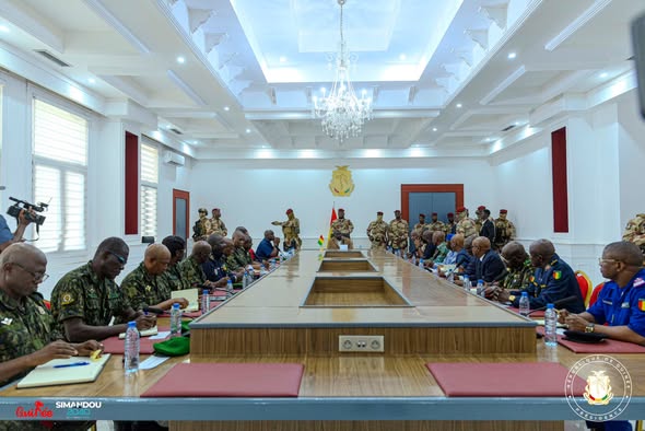 Guinée : Conseil Supérieur de Défense Nationale (CSDN) : le Chef de l’État préside la deuxième session