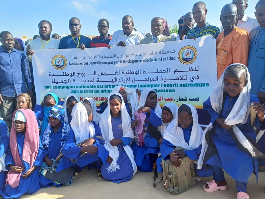 Tchad : l’AJDDS sensibilise les élèves du complexe scolaire Alhidaya à l’esprit patriotique Tchad : l’AJDDS sensibilise les élèves du complexe scolaire Alhidaya à l’esprit patriotique