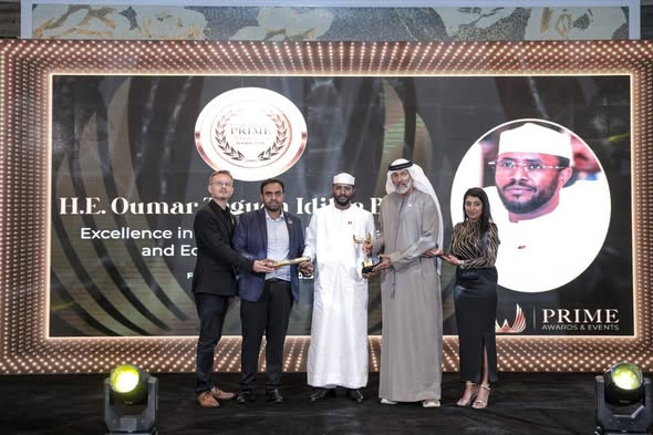 Émirats Arabes Unis : L’Ambassadeur du Tchad reçoit le « Prime Award 2025 » pour son Excellence Diplomatique
