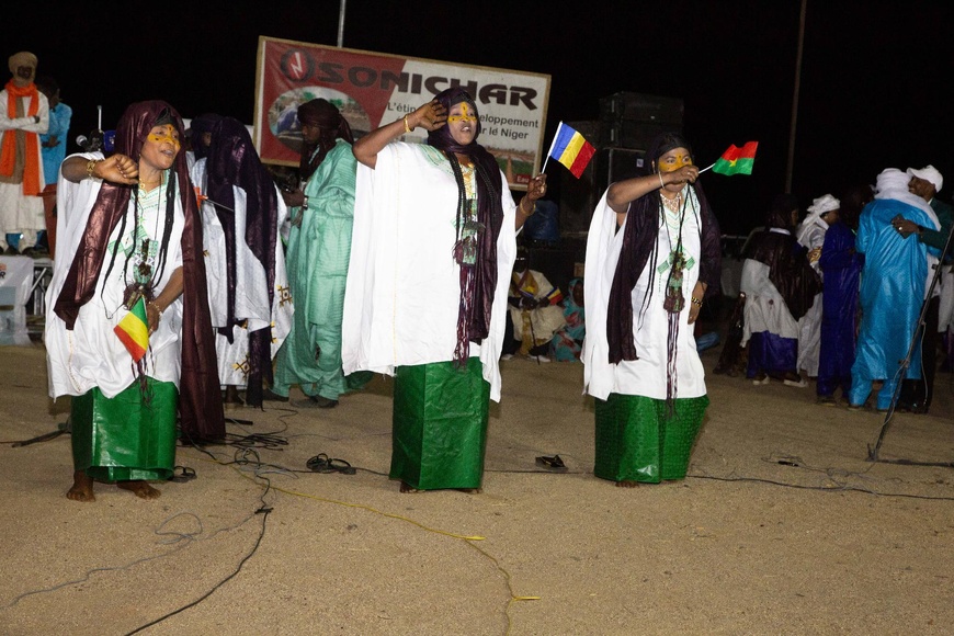 Tchad-Niger : Le Premier Ministre Amb. ALLAH MAYE Halina, invité d’honneur du Festival de l’Aïr Tchad-Niger : Le Premier Ministre Amb. ALLAH MAYE Halina, invité d’honneur du Festival de l’Aïr