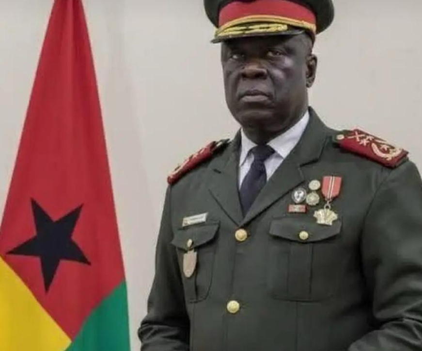 Guinée-Bissau : le Haut Commandement militaire suspend une partie de la Constitution et annonce une Charte de transition