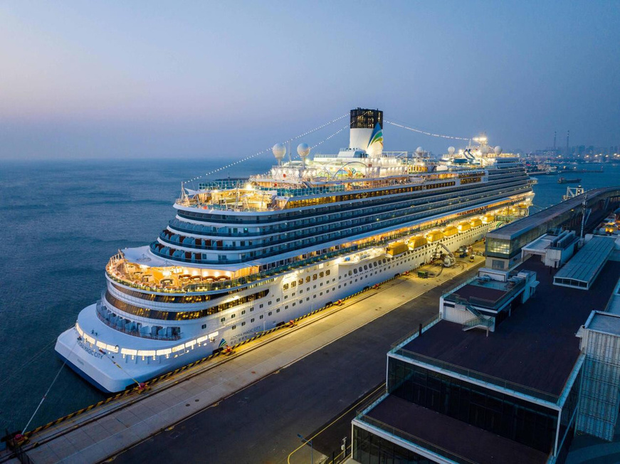 China's first domestically built large cruise ship, Adora Magic City, berths at the Qingdao International Cruise Terminal in Qingdao, east China's Shandong province. (Photo/Yang Xuemei)