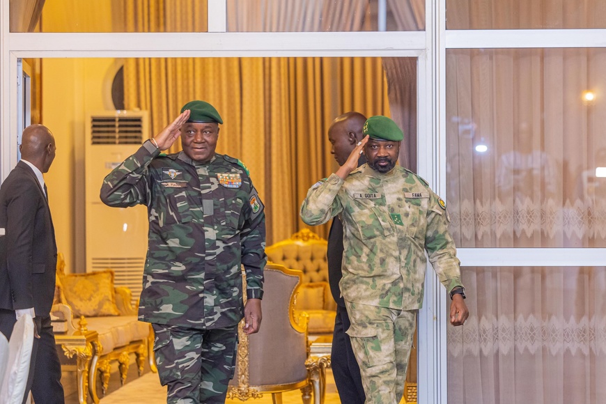 AES : Assimi Goïta offre un dîner d’État aux dirigeants du Niger et du Burkina Faso AES : Assimi Goïta offre un dîner d’État aux dirigeants du Niger et du Burkina Faso