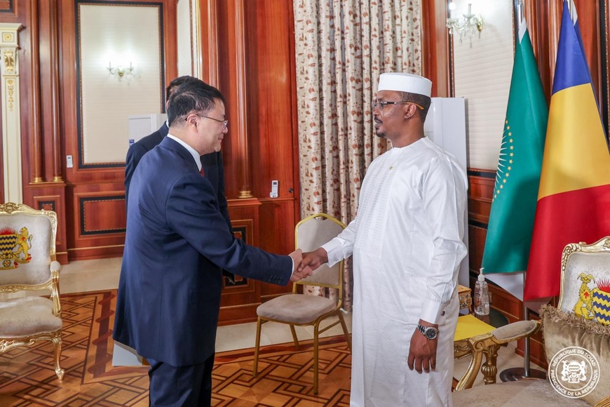 Tchad : le PCA de la CNPCI reçu par le chef de l’État Mahamat Idriss Deby Tchad : le PCA de la CNPCI reçu par le chef de l’État Mahamat Idriss Deby