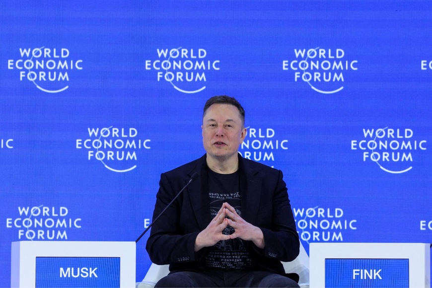 Elon Musk affirme que l'IA et la robotique sont la voie vers l'abondance. Photo : REUTERS/Denis Balibouse Elon Musk affirme que l'IA et la robotique sont la voie vers l'abondance. Photo : REUTERS/Denis Balibouse