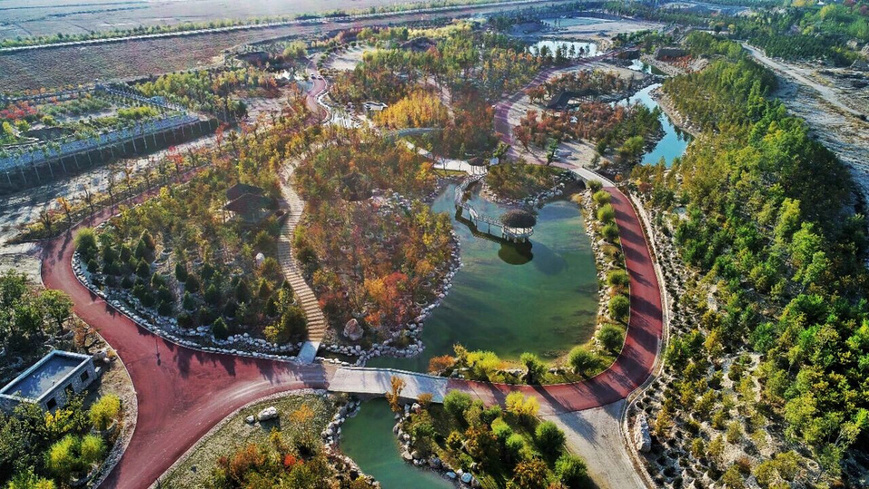 Photo shows the Helan Mountains Sports and Leisure Park in Yinchuan, northwest China's Ningxia Hui autonomous region. (Photo/Gu Feiyang)