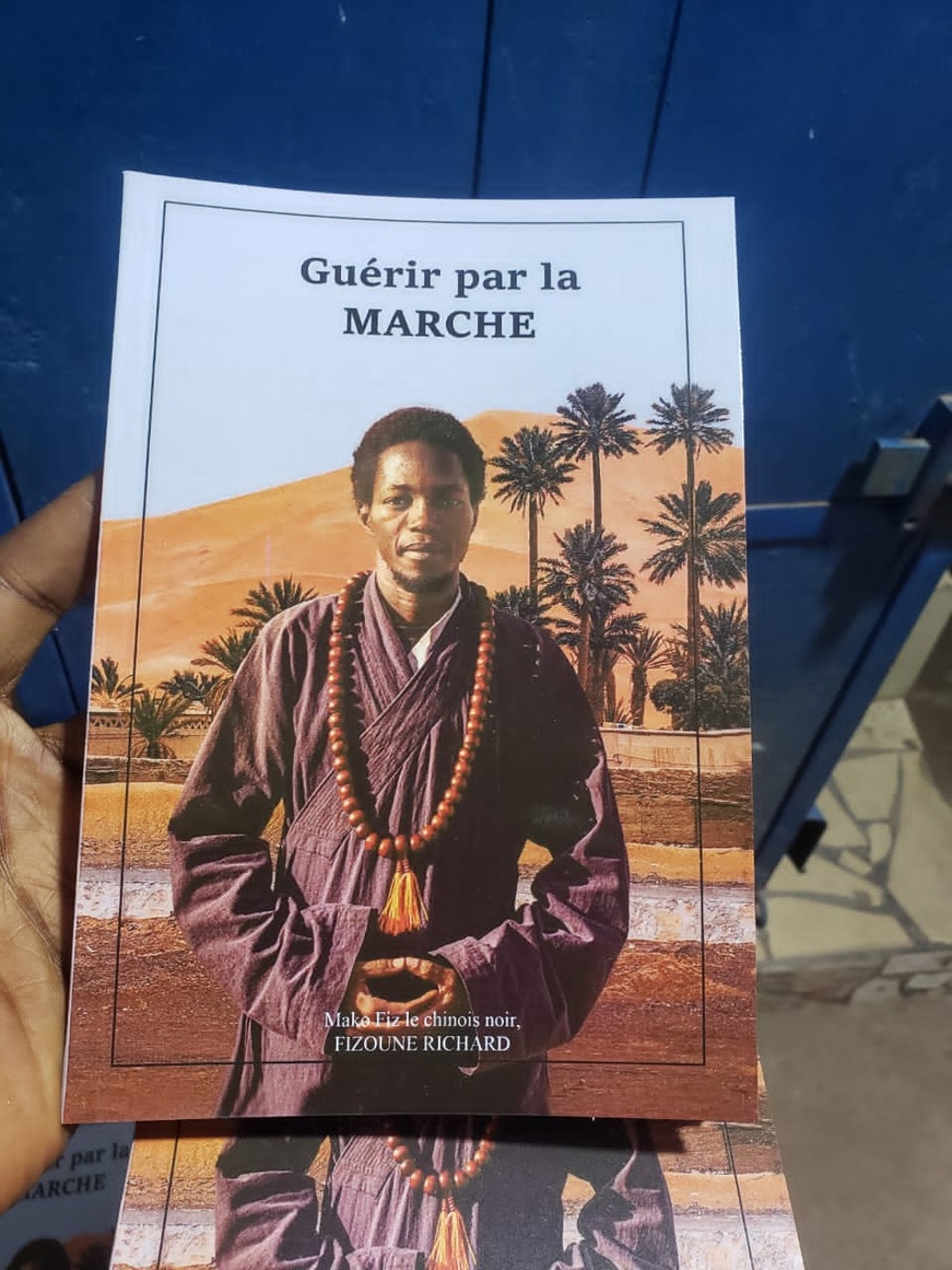 Tchad : Mako Fiz le Chinois Noir annonce la sortie de son premier livre "Guérir par la Marche" Tchad : Mako Fiz le Chinois Noir annonce la sortie de son premier livre "Guérir par la Marche"