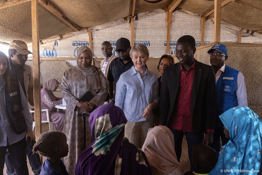 Crise Soudanaise à l’Est du Tchad : Le Royaume-Uni au chevet des réfugiés Crise Soudanaise à l’Est du Tchad : Le Royaume-Uni au chevet des réfugiés