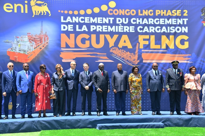 Denis Sassou N'Guesso après le lancement du chargement Denis Sassou N'Guesso après le lancement du chargement