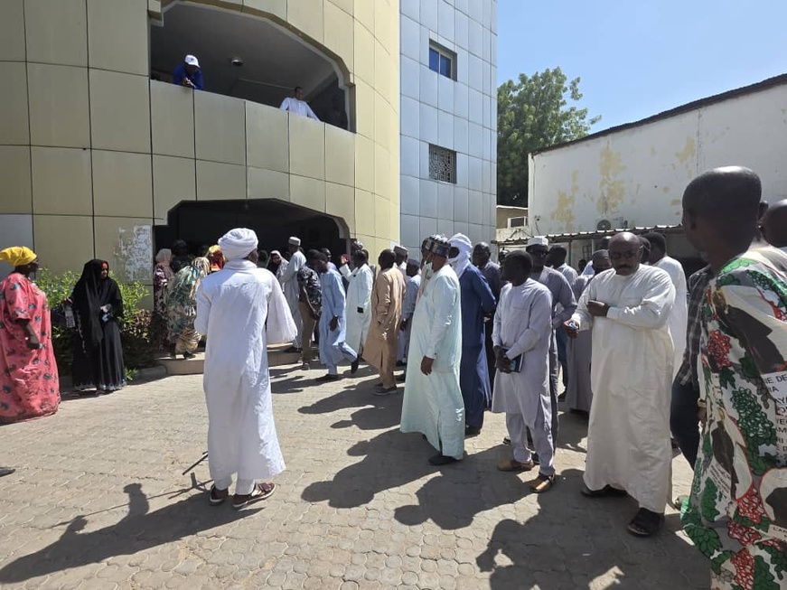 SOTEL Tchad : les agents en sit-in dénoncent des blocages et interpellent les autorités SOTEL Tchad : les agents en sit-in dénoncent des blocages et interpellent les autorités