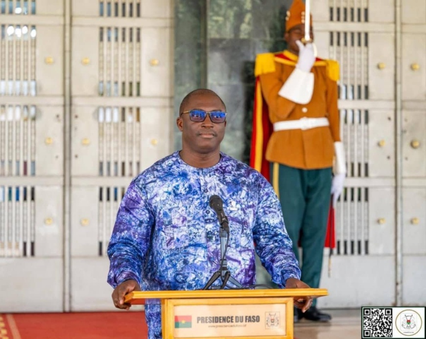 Burkina : baisse des prix des médicaments et nouvelles normes pour les grandes entreprises Burkina : baisse des prix des médicaments et nouvelles normes pour les grandes entreprises