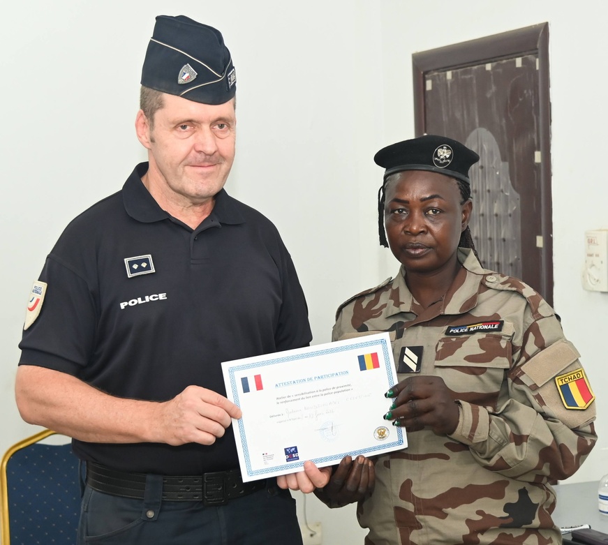 Tchad : La coopération française appuie la formation de la police de proximité Tchad : La coopération française appuie la formation de la police de proximité