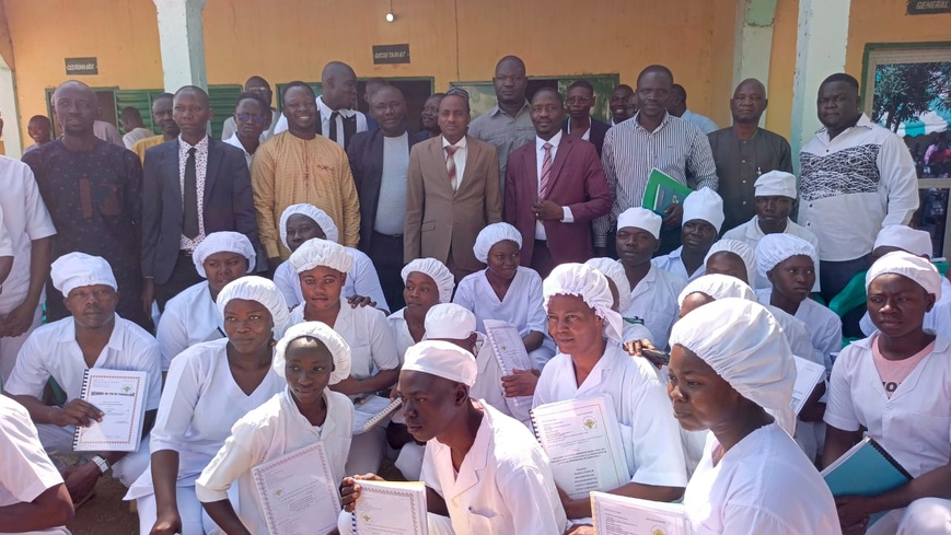 Tchad : 43 futurs infirmiers et sages-femmes défendent leurs mémoires au CEFOS de Sarh Tchad : 43 futurs infirmiers et sages-femmes défendent leurs mémoires au CEFOS de Sarh