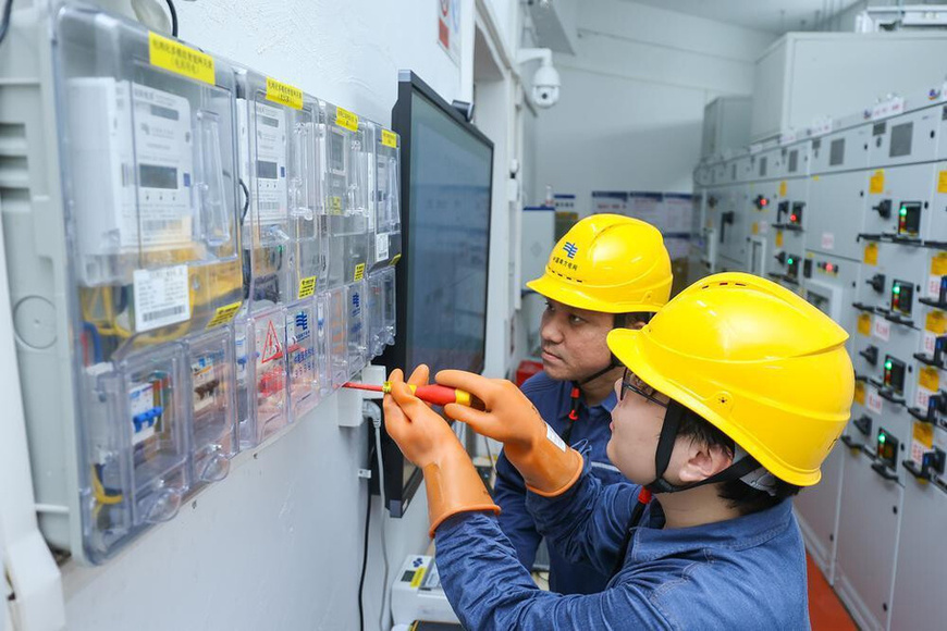 OpenHarmony is adopted by China Southern Power Grid. (Photos provided by Huawei)