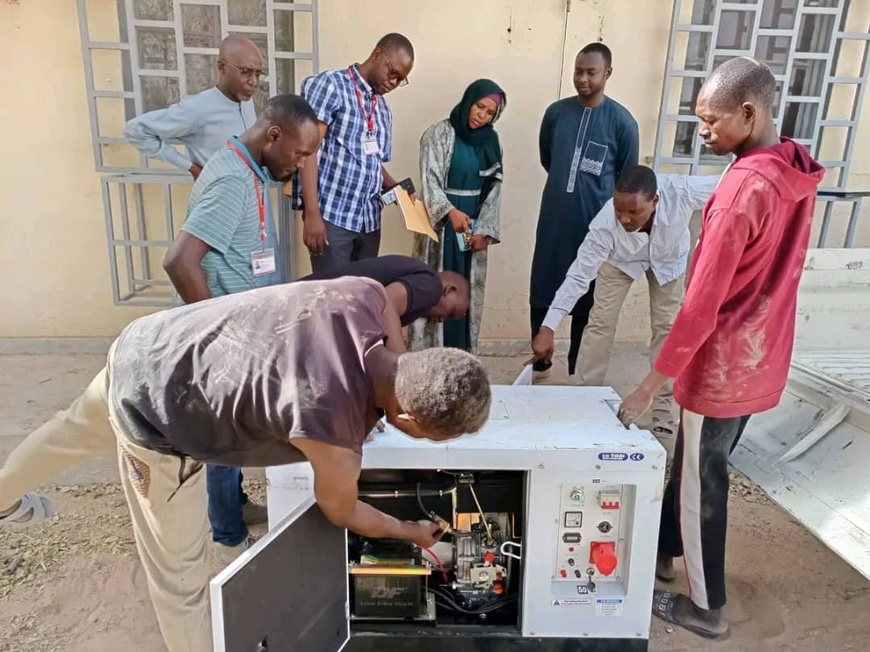 Tchad : la GIZ à travers le Projet SARES remet au Conseil provincial, un générateur de 15 KVA Tchad : la GIZ à travers le Projet SARES remet au Conseil provincial, un générateur de 15 KVA