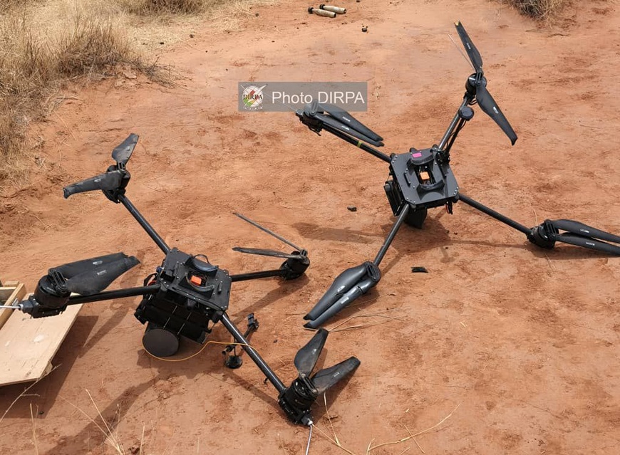 Mali : à Gao, les FAMa font montre de leur expertise en détruisant deux drones kamikazes ennemis Mali : à Gao, les FAMa font montre de leur expertise en détruisant deux drones kamikazes ennemis