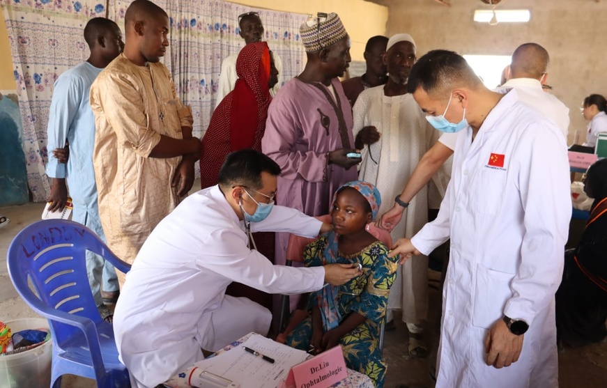 Santé : la 21ᵉ équipe médicale de l’Hôpital de l’amitié Tchad-Chine offre des consultations gratuites à Gaoui Santé : la 21ᵉ équipe médicale de l’Hôpital de l’amitié Tchad-Chine offre des consultations gratuites à Gaoui