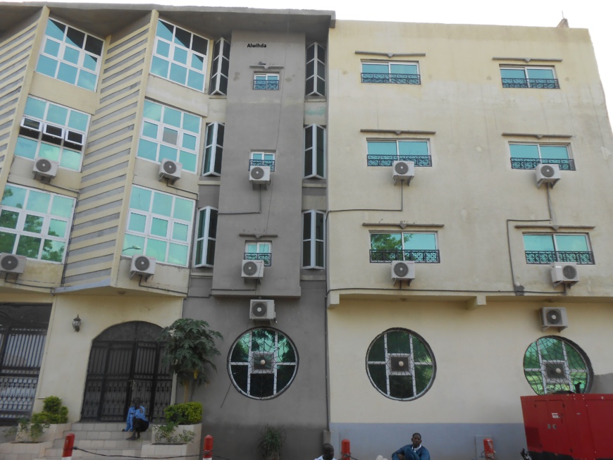 Tchad: A louer/Vendre : Nouveau complexe moderne de trois étages