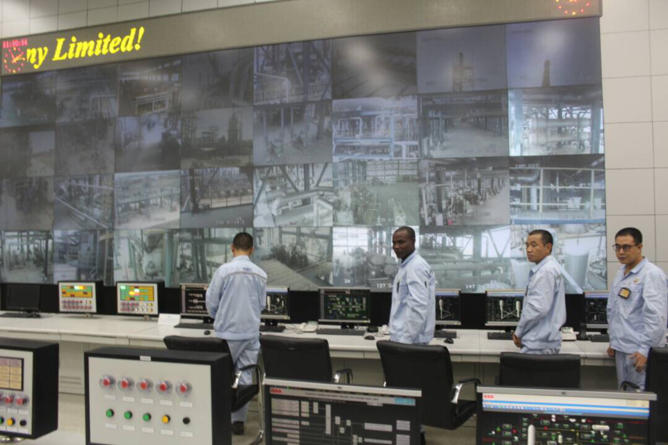 Tchad : Visite du vice-président Chinois à la Raffinerie de Djaramaya