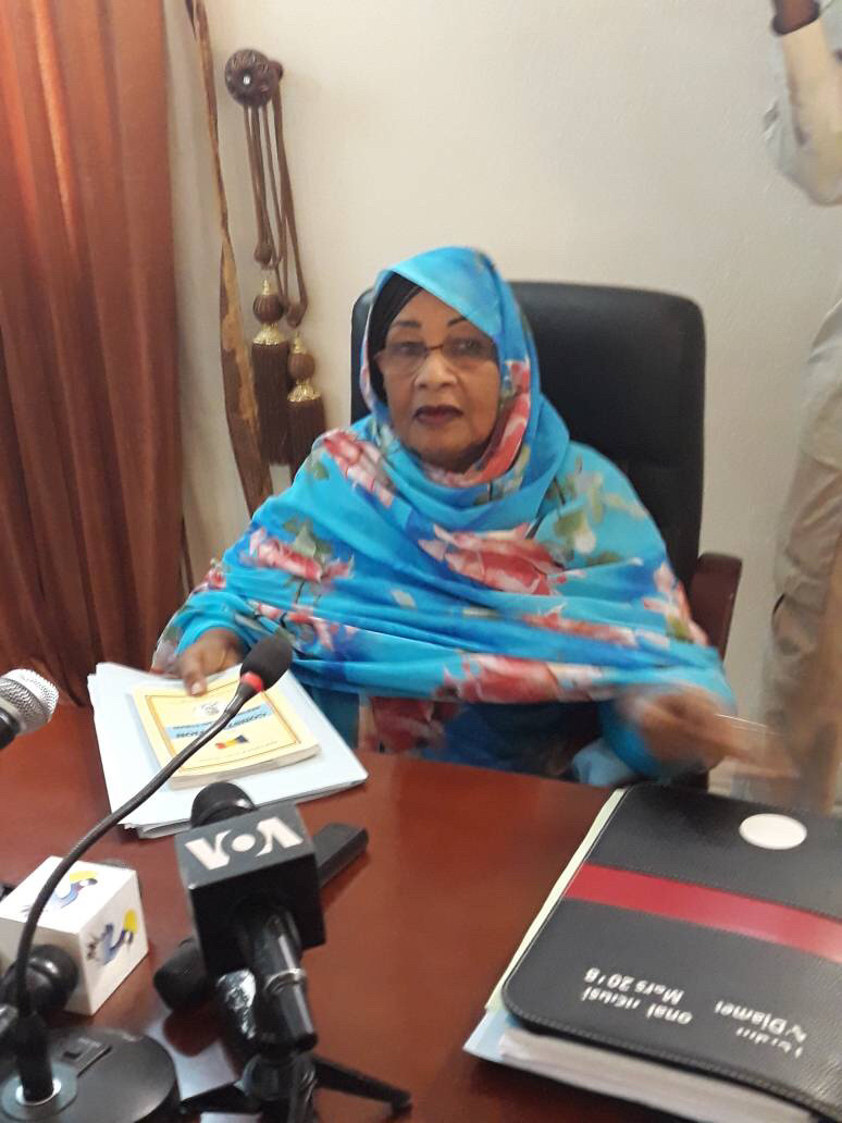 Le secrétaire général du gouvernement, chargé des reformes et des relations avec l’assemblée nationale, Mariam Mahamat Nour. Alwihda Info