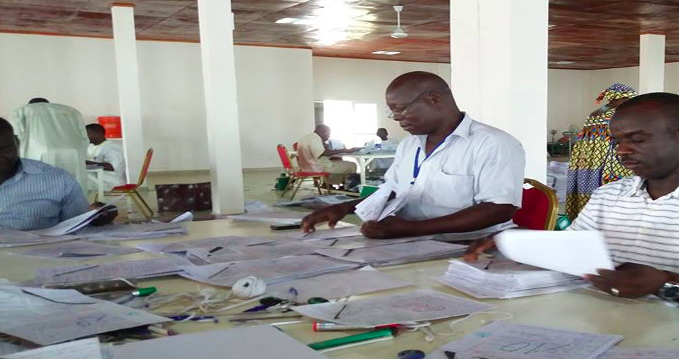 Des correcteurs du baccalauréat à N'Djamena. Crédits : DR/Onecs