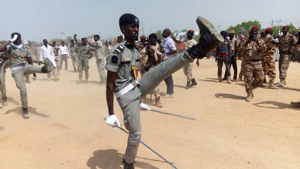 Un soldat tchadien lors d'un défilé. Alwihda Info/archives
