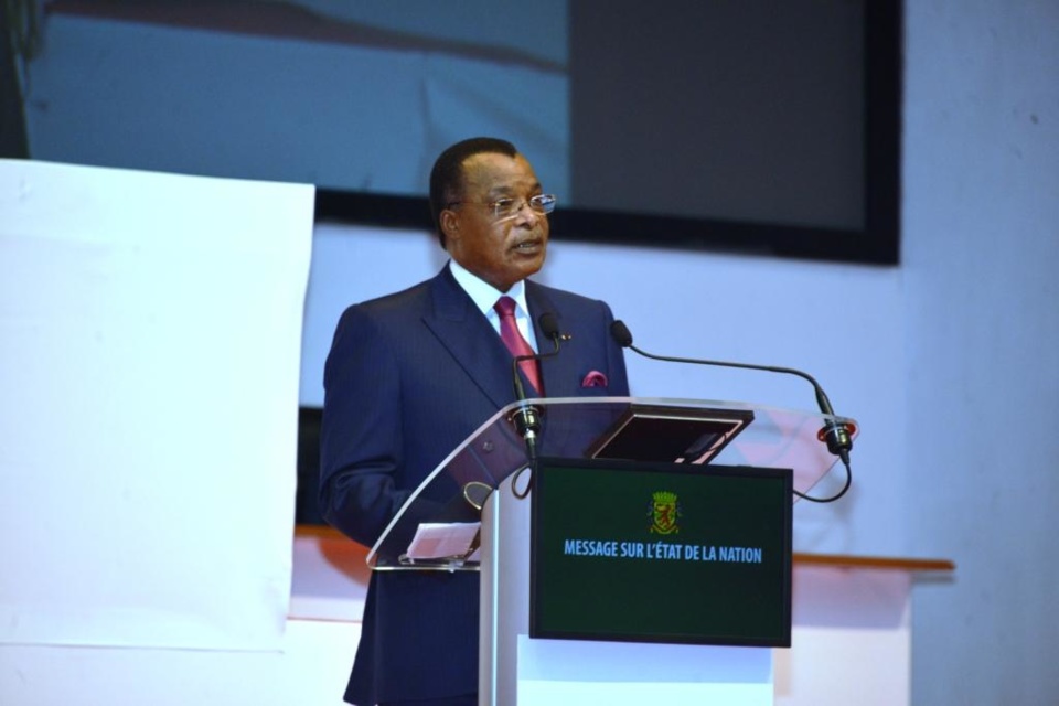 Denis Sassou N'Guesso devant le parlement réuni en congrès.