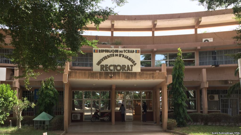 Le siège du rectorat de l'université de N'Djamena, le 12 octobre 2017. (VOA/André Kodmadjingar)