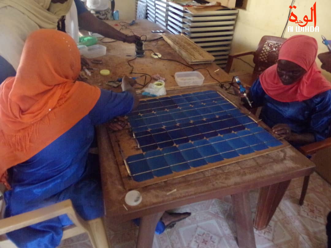 Tchad : à Tissi, les femmes veulent pérenniser l'usine de panneaux solaires. © Alwihda Info