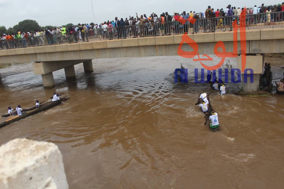 Tchad : une course de pirogues organisée à Moundou
