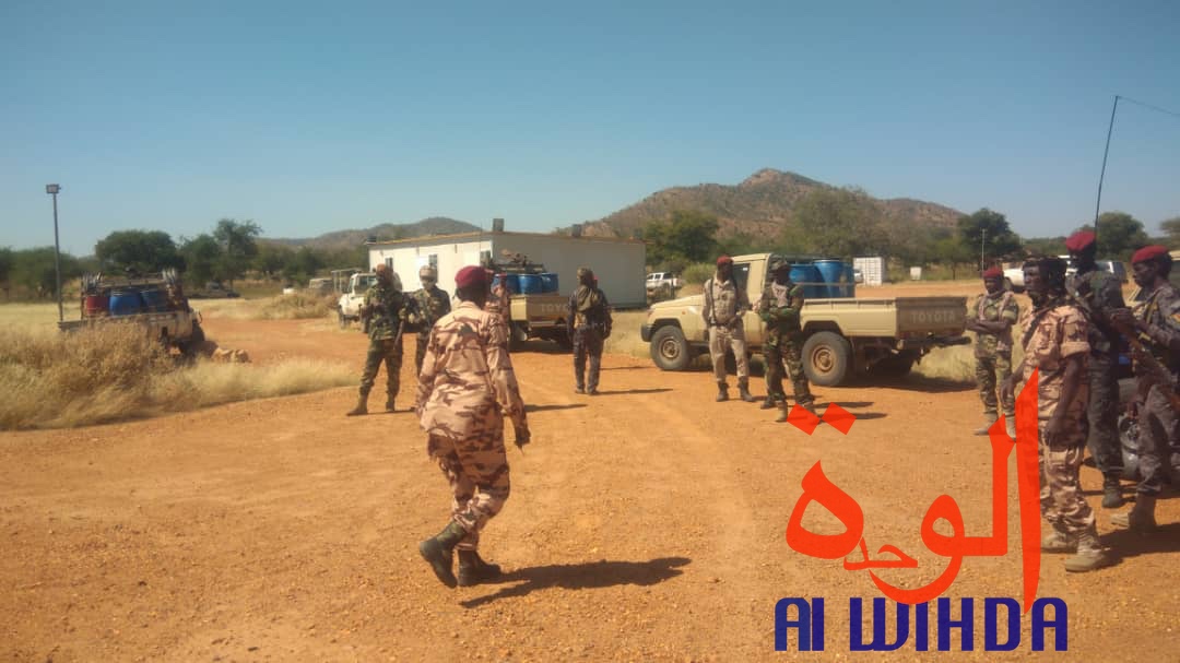 Tchad - état d'urgence : les ministres de la défense et de l'administration à Goz Beida (vidéo)