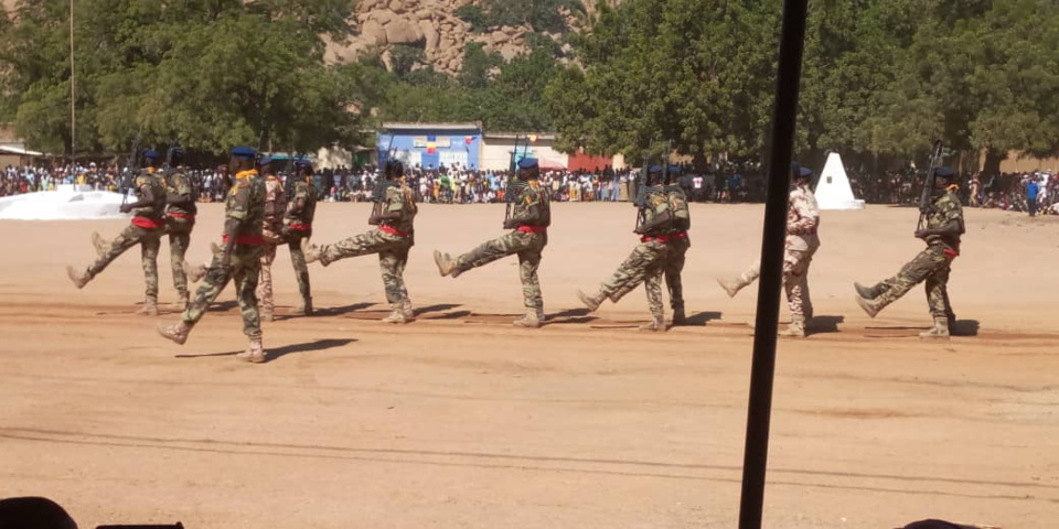 Des militaires défilent au Tchad lors de la journée du 1er décembre 2019. © Alwihda Info