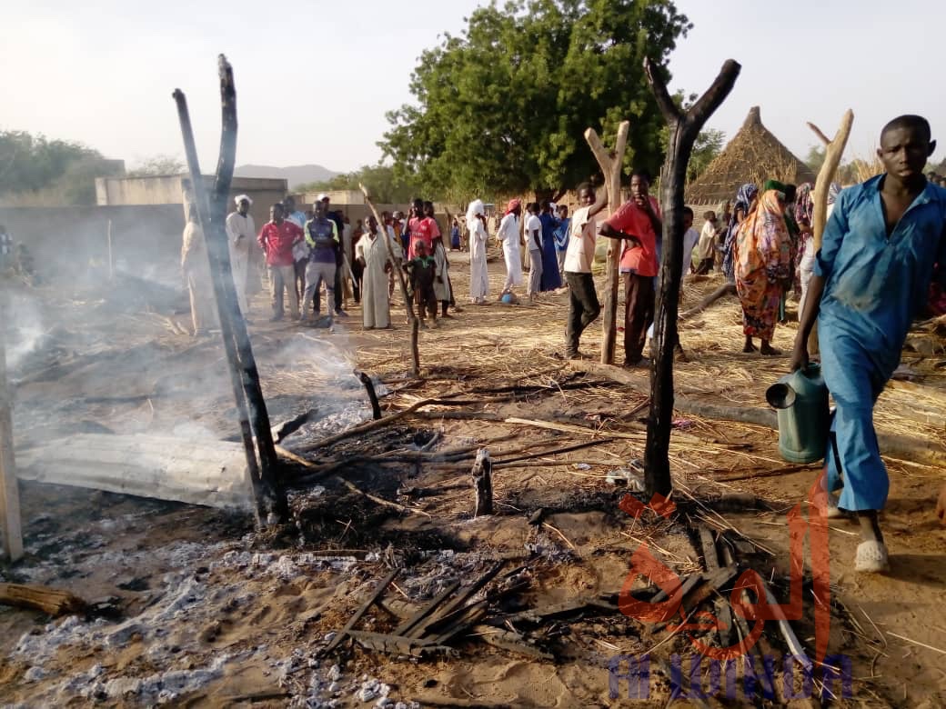 Tchad : une maison ravagée par les flammes à Goz Beida. ©Mahamat Issa Gadaya/Alwihda Info